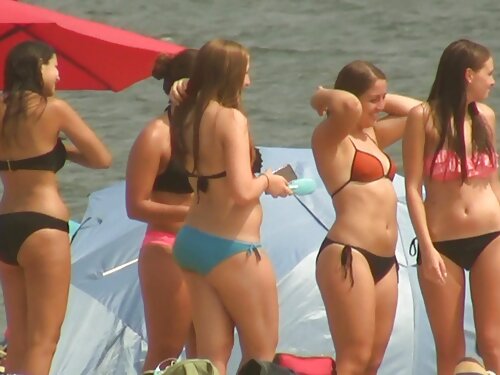 Lesbianas con grande ...