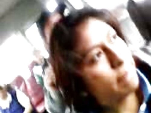 Dos hermanas jóvenes ...