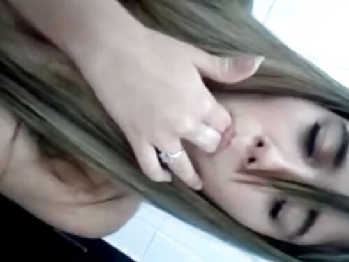 Una chica con grande ...