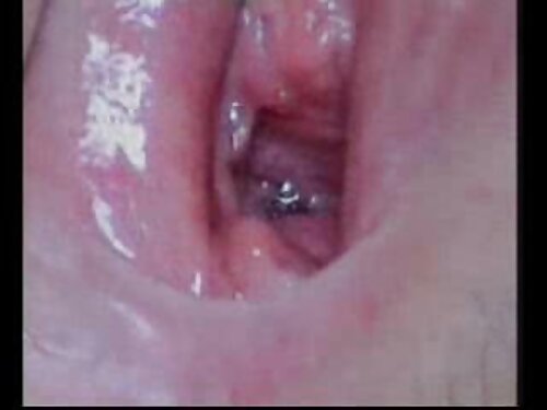 Un par de chicas se  ...